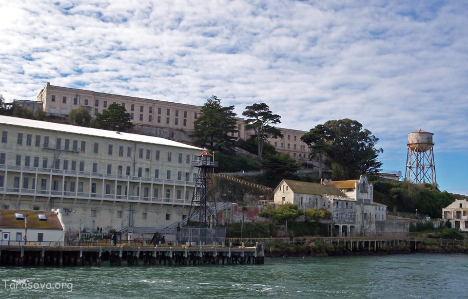 Тюрьма-Остров Алькатрас, Калифорния (Alcatraz, California) Тюрьма-Остров Алькатрас, Калифорния (Alcatraz, California)